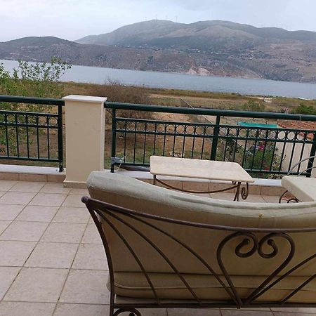 Villa Rania: Ευάερη Βίλα Με Θέα Τη Θάλασσα Lixouri Ngoại thất bức ảnh