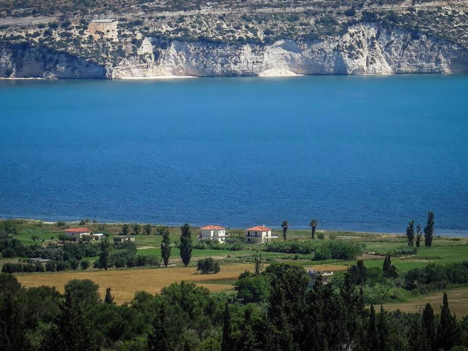 Villa Rania: Ευάερη Βίλα Με Θέα Τη Θάλασσα Lixouri Ngoại thất bức ảnh