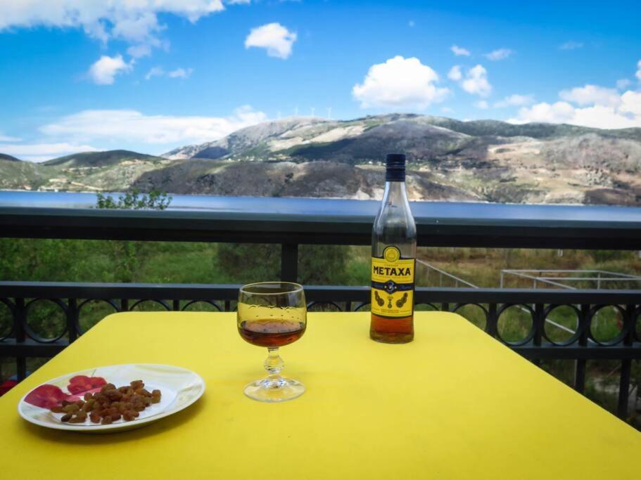 Villa Rania: Ευάερη Βίλα Με Θέα Τη Θάλασσα Lixouri Ngoại thất bức ảnh