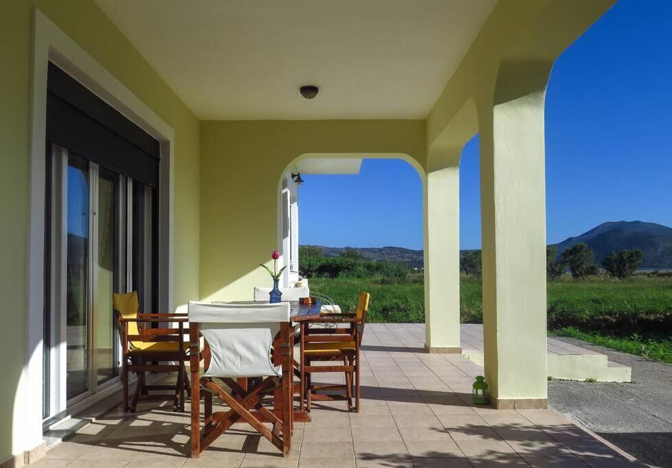 Villa Rania: Ευάερη Βίλα Με Θέα Τη Θάλασσα Lixouri Ngoại thất bức ảnh